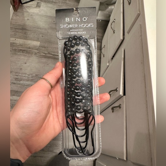 bino Bath 2 Mental Bino Black Shower Hooks Poshmark